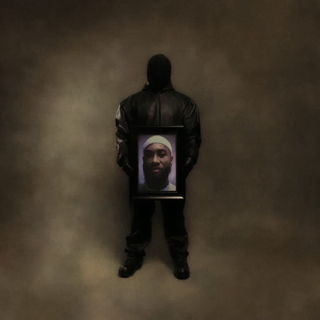 PHOTO Kanye West holding Ty Dolla Sign brother Jabreal Muhammad