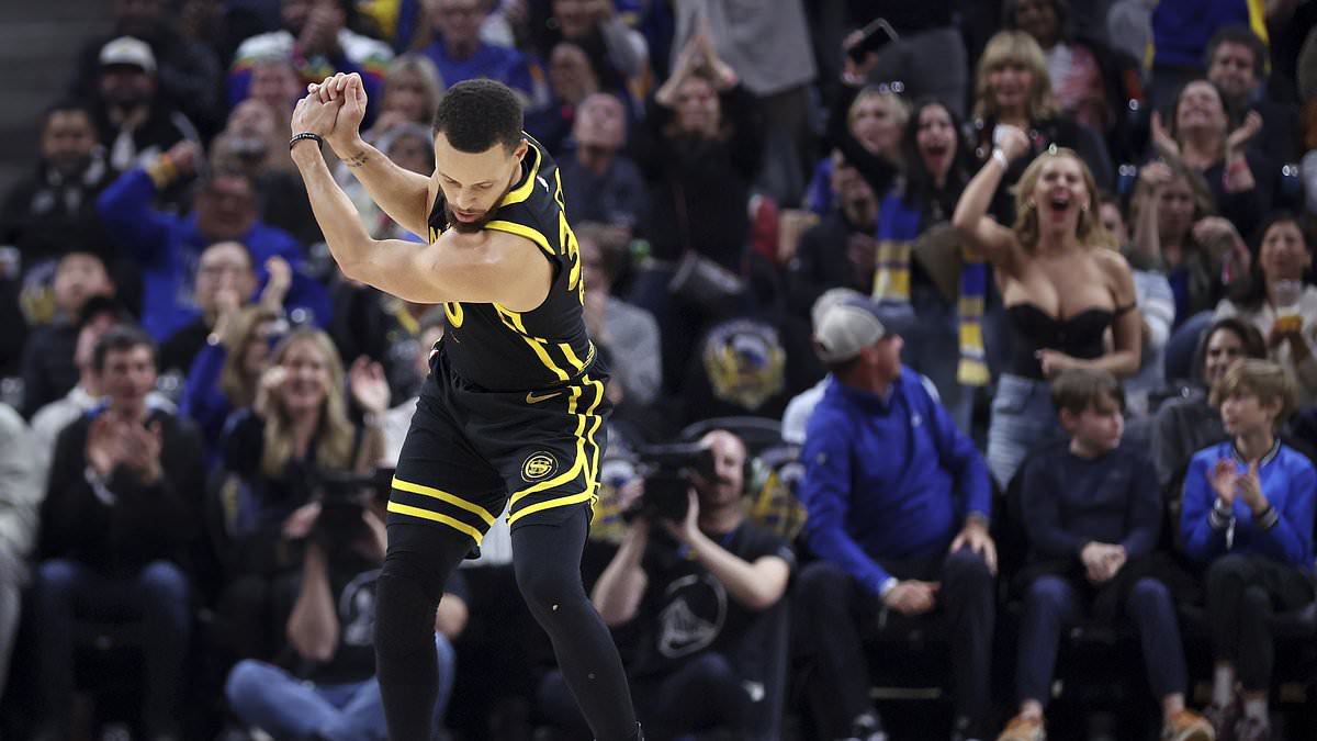 TITS PHOTO Katherine Taylor photobombed Steph Curry celebrating picture with