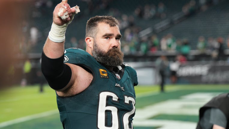VIDEO Jason Kelce crying at the beginning of his retirement
