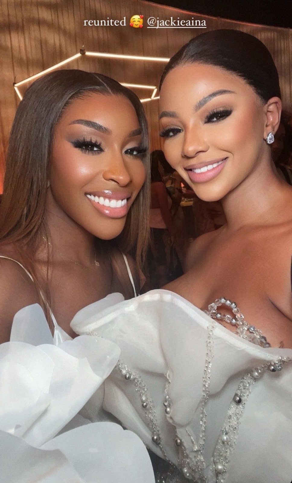 MET VIDEO Mihlali Ndamase posed for picture with Jackie Aina