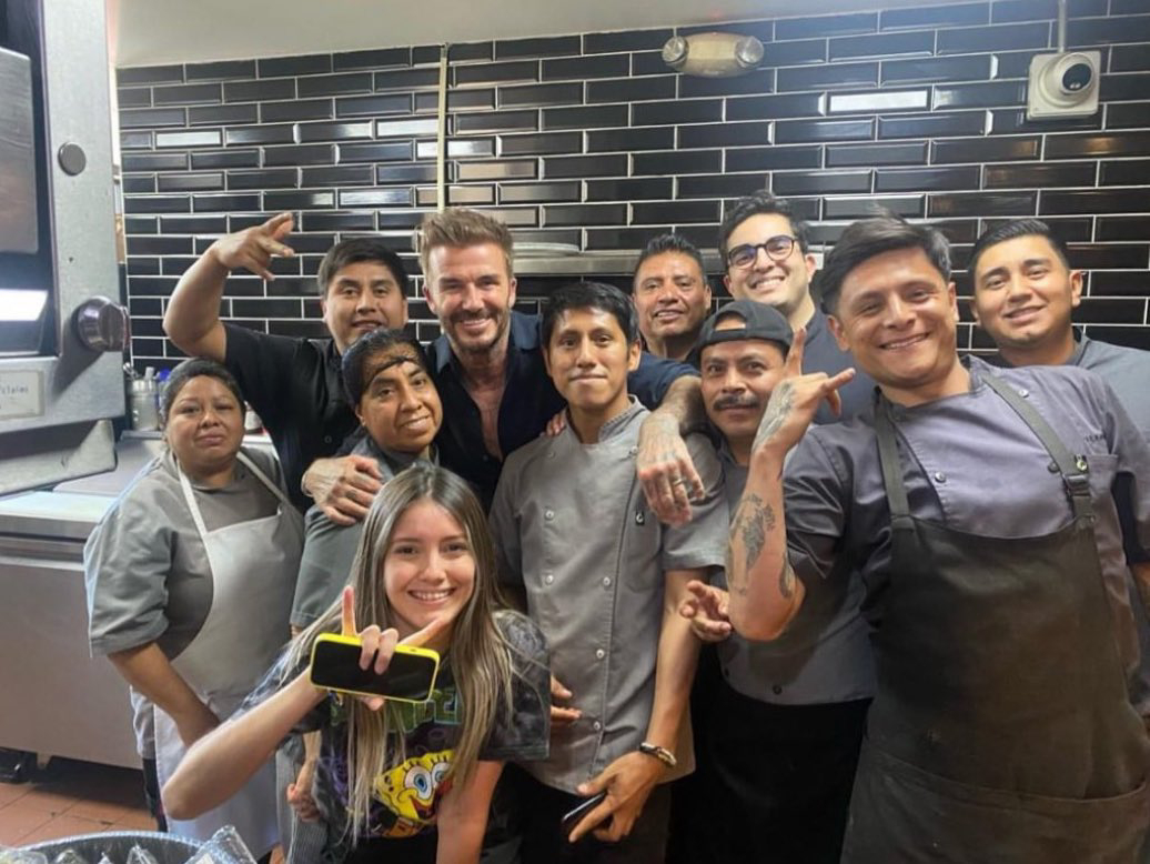 PHOTO David Beckham took pictures with kitchen staff at Gallo