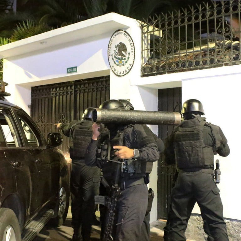 VIDEO Ecuadors special forces captured justice Jorge Glas after jumping