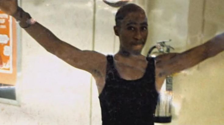 VIDEO Tupac Shakur acting feminine in a throwback interview at