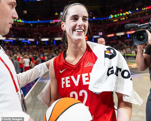 Caitlin Clark Makes WNBA History AGAIN Against New York Liberty As Fever  Star Strengthens Rookie Of The Year Claims Against Rival Angel Reese -  Bounce Nation