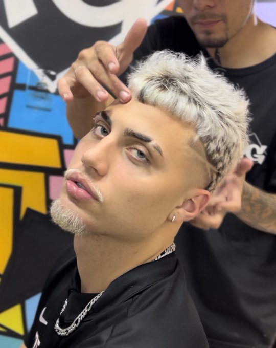 Vazou na internet nudes do Youtuber Pedro Sisquini e transando com mulher
